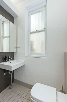 Spacious One Bedroom Heart Of Potts Point H333 - Accommodation Rockhampton 3