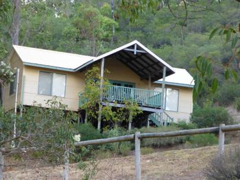 Nannup Valley Chalets - Accommodation Rockhampton 2