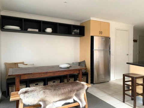 Reindeer 6 - Accommodation Rockhampton 6