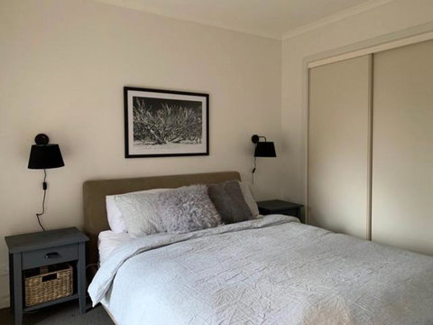 Reindeer 6 - Accommodation Rockhampton 5