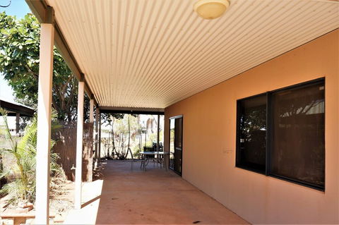 Ningaloo Breeze Villa 2 - Accommodation Rockhampton 1