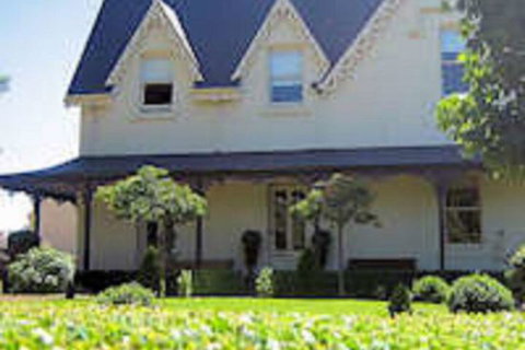 The Stable Lofts - Accommodation Rockhampton 2