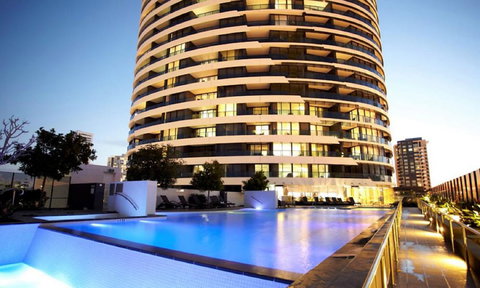 Oracle Resort - Holidays Gold Coast - Accommodation Rockhampton 2