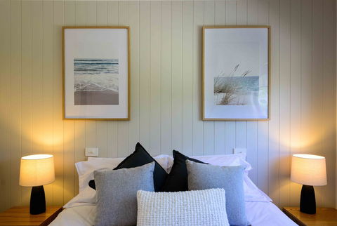 Georges Bay Apartments - Accommodation Rockhampton 0