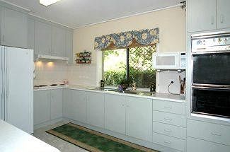 Ambience Holiday Apartments - Accommodation Rockhampton 3