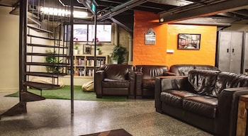 Mad Monkey Backpackers Bayswater - Accommodation Rockhampton 2