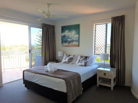 Beachside Resort - Accommodation Rockhampton 0
