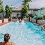 Beach & Bay Holiday House - Accommodation Rockhampton 0