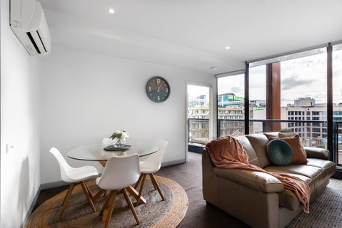 Ella, 1BDR Melbourne Apartment - Accommodation Rockhampton 1