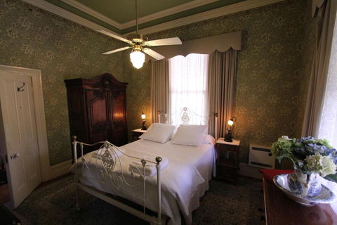 Palm House - Accommodation Rockhampton 6