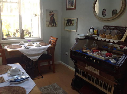 Seas The Day B & B - Accommodation Rockhampton 0