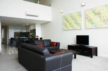 Harbour Views - Accommodation Rockhampton 6