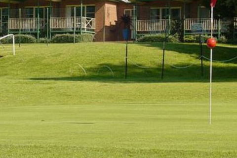 Tenterfield Golf Club Fairways Lodge - Accommodation Rockhampton 2