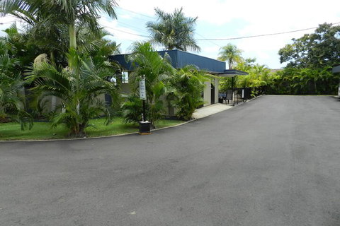 Golden Palms Motor Inn - Accommodation Rockhampton 2