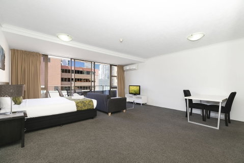The Astor Apartments - Accommodation Rockhampton 1