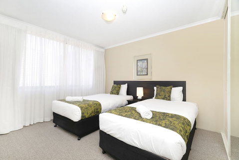 The Astor Apartments - Accommodation Rockhampton 2