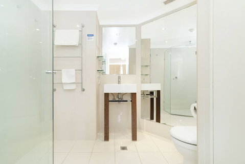 The Astor Apartments - Accommodation Rockhampton 5