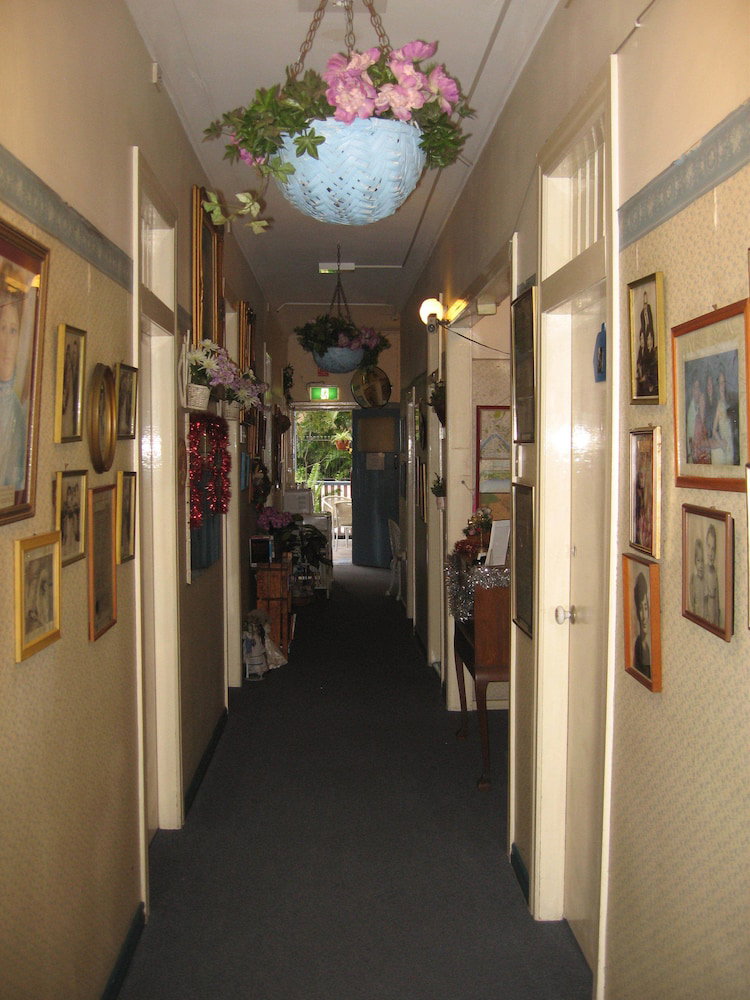 Spring Hill QLD Accommodation Rockhampton