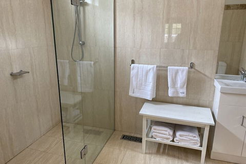 Fairbank House - Accommodation Rockhampton 6