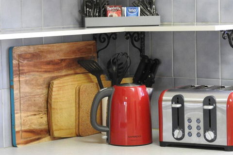 Annies Holiday Units - Accommodation Rockhampton 6