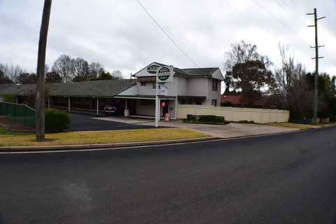 Acacia Motor Inn Armidale - Accommodation Rockhampton 1