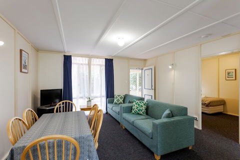 Park Avenue Holiday Units - Accommodation Rockhampton 4