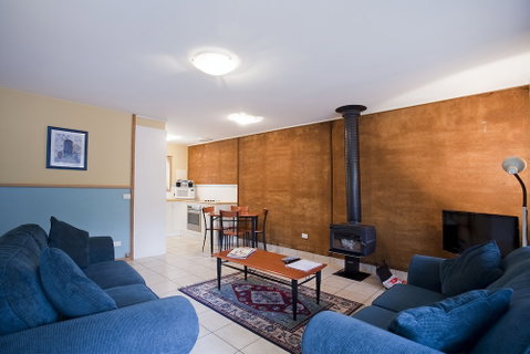 Split Point Cottages - Accommodation Rockhampton 6