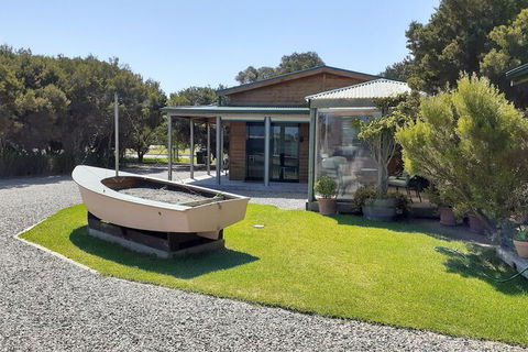 Boat Haven Studios - Accommodation Rockhampton 2