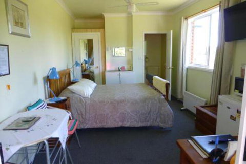Quamby Pines Chalet - Accommodation Rockhampton 4