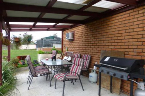 Quamby Pines Chalet - Accommodation Rockhampton 2