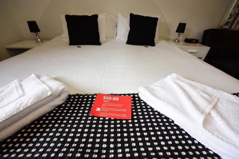 Black Bear Inn - Accommodation Rockhampton 4