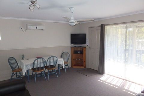 Lakes Entrance Country Cottages - Accommodation Rockhampton 7