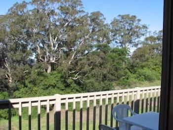 Lookout Holiday Units - Accommodation Rockhampton 2