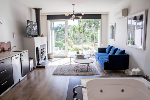 Polperro Villas - Accommodation Rockhampton 2
