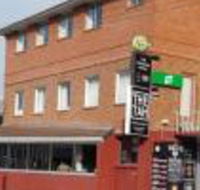 The Waratah Hotel