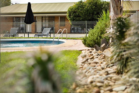 Statesman Motor Inn - Accommodation Rockhampton 3
