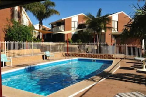 Anchorbell Holiday Apartments - Accommodation Rockhampton 3