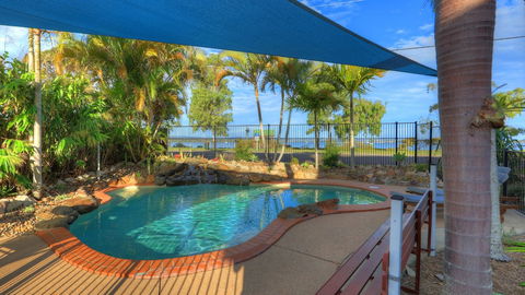 Dolphin Waters Tin Can Bay - Accommodation Rockhampton 1