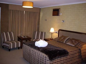 Estelle Kramer Motor Inn - Accommodation Rockhampton 5