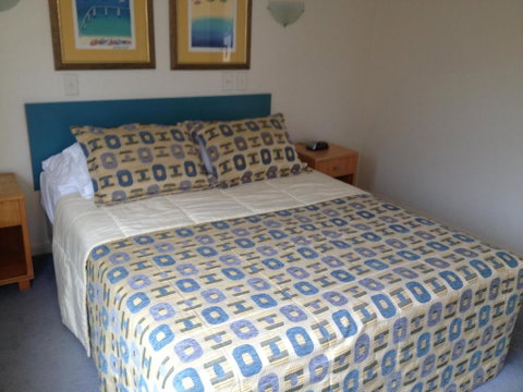 Noosa Parade Holiday Inn - Accommodation Rockhampton 3