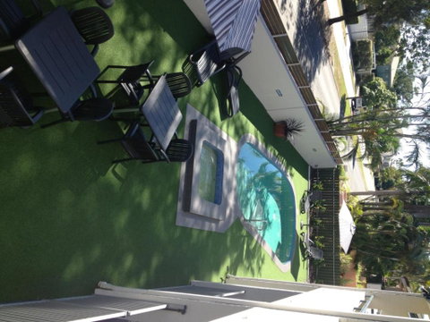 Noosa Parade Holiday Inn - Accommodation Rockhampton 4