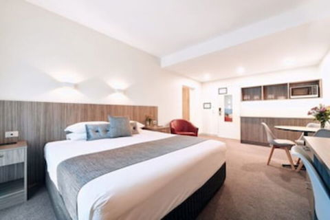 Club Laverton Motel - Accommodation Rockhampton 0