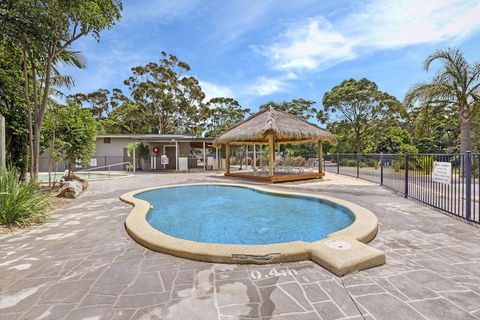 Seven Mile Beach Holiday Park - Accommodation Rockhampton 0