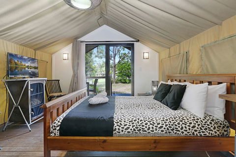 Seven Mile Beach Holiday Park - Accommodation Rockhampton 3