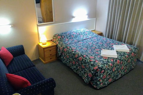 Armidale Rose Villa Motel - Accommodation Rockhampton 4