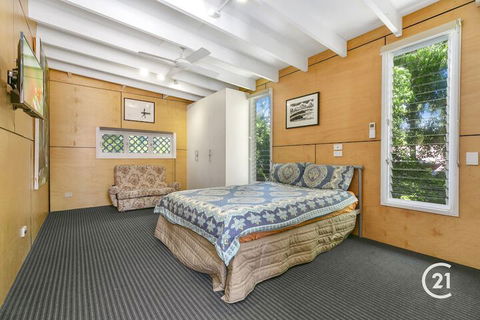 Dolphins Beach House - Accommodation Rockhampton 4
