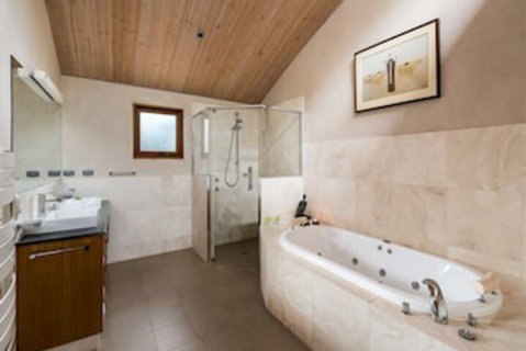 Aiyana Retreat - Accommodation Rockhampton 0