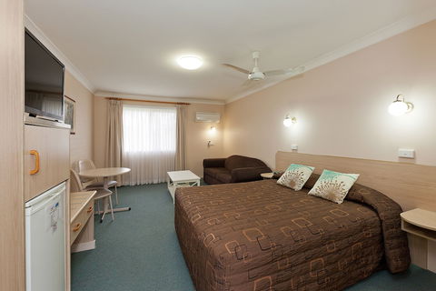 Abraham Lincoln Motel - Accommodation Rockhampton 0