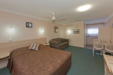 Abraham Lincoln Motel - Accommodation Rockhampton 3