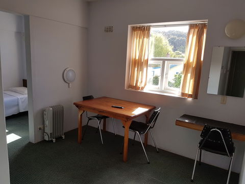 The Menai Hotel Motel - Accommodation Rockhampton 3